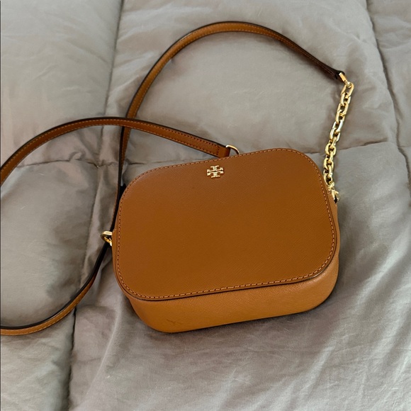 Tory Burch Handbags - Tory Burch Emerson Robinson Crossbody Bag